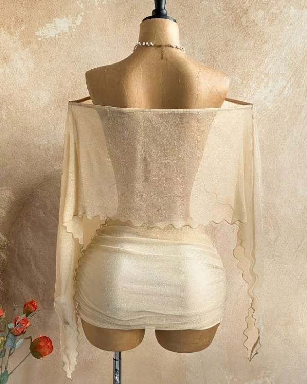 Long sleeve perspective skirt sloping shoulder tops