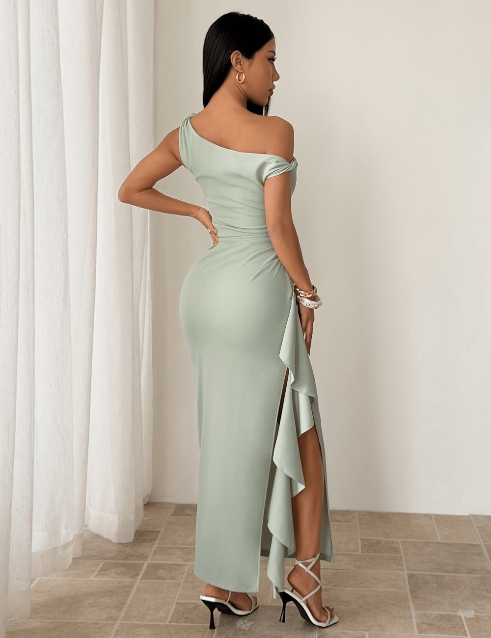 Sloping shoulder slit elegant dress for women