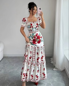 Pinched waist romantic long summer flowers dress