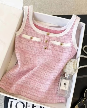 Fashion chanelstyle knitted vest