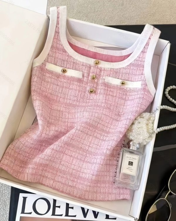 Fashion chanelstyle knitted vest