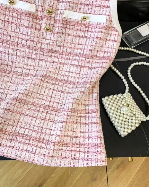 Fashion chanelstyle knitted vest