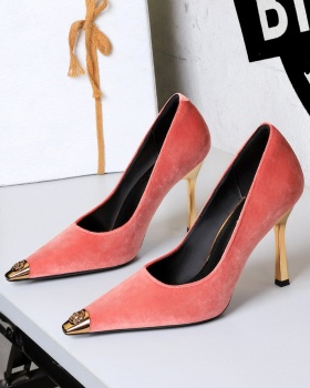 Metal plush stilettos European style pointed shoes