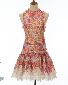 Thick and disorderly floral T-back vacation jumpsuit