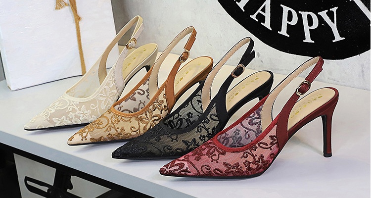 Pointed wears outside gauze lace banquet sandals for women