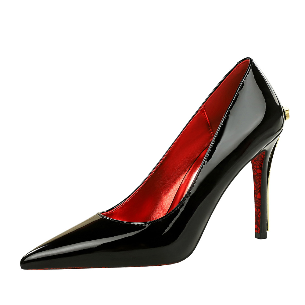 Metal temperament lazy shoes patent leather shoes
