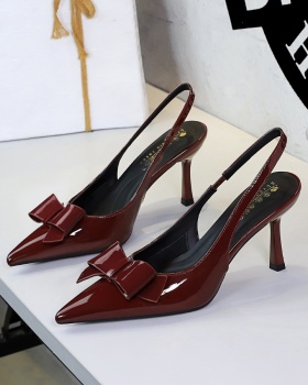 Pointed banquet stilettos European style bow sandals for women