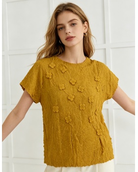 Embroidered loose fashion T-shirt slim commuting tops