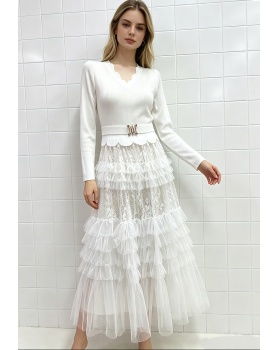 Long sleeve lace V-neck gauze loose fold cake dress