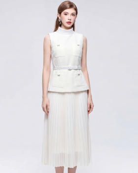 Splice cstand collar pinched waist light luxury dress