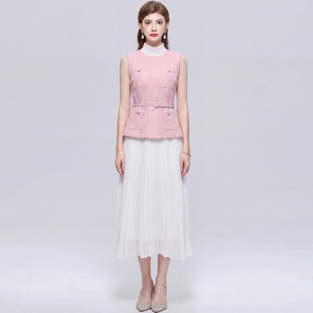 Cstand collar with belt sleeveless light luxury dress