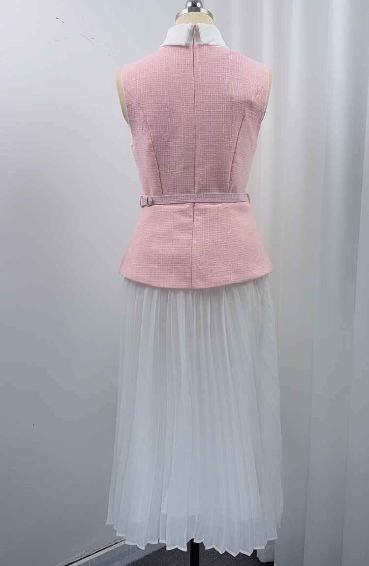 Cstand collar with belt sleeveless light luxury dress