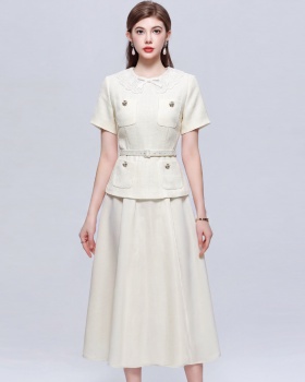 Round neck apricot France style Pseudo-two with belt dress