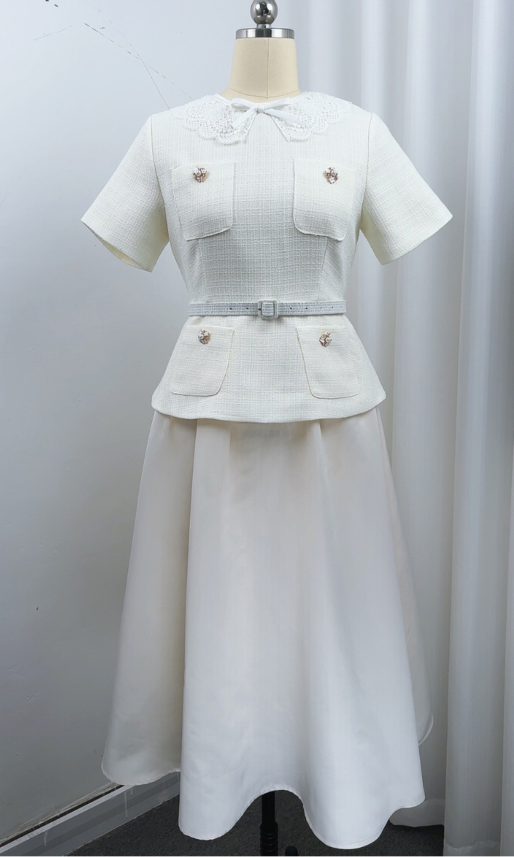 Round neck apricot France style Pseudo-two with belt dress