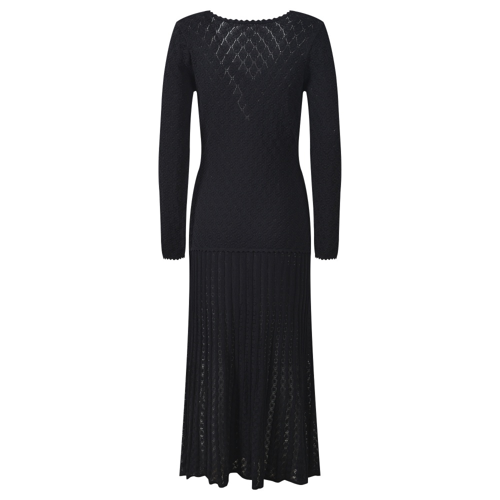 Long sleeve autumn and winter crochet dress for women