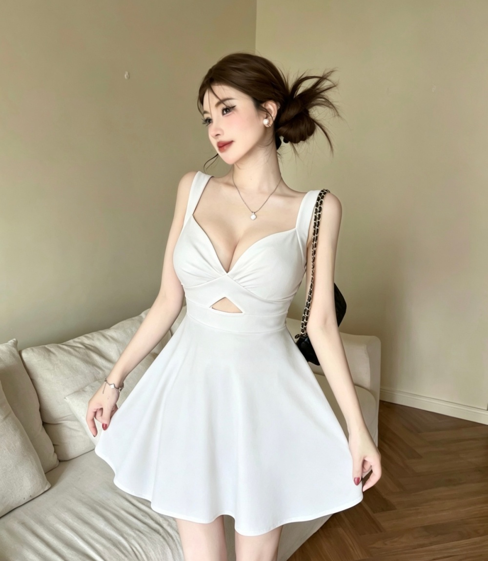 Big skirt low-cut sling elasticity short dress