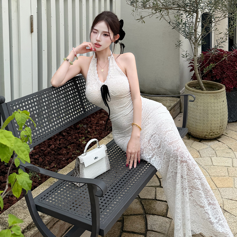 Halter vacation tender dress lace enticement long dress