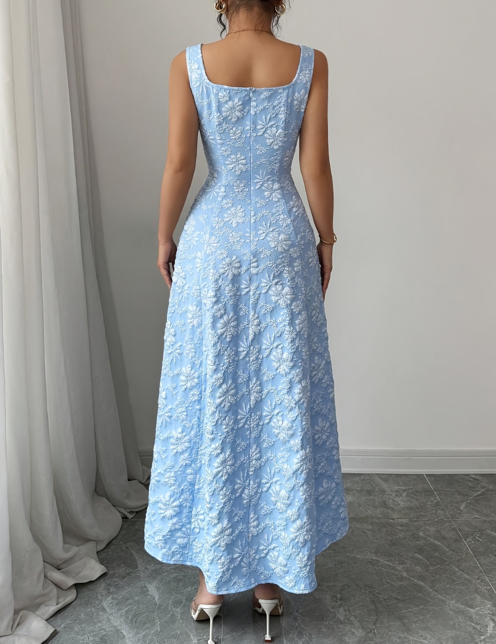 Elegant pinched waist long dress