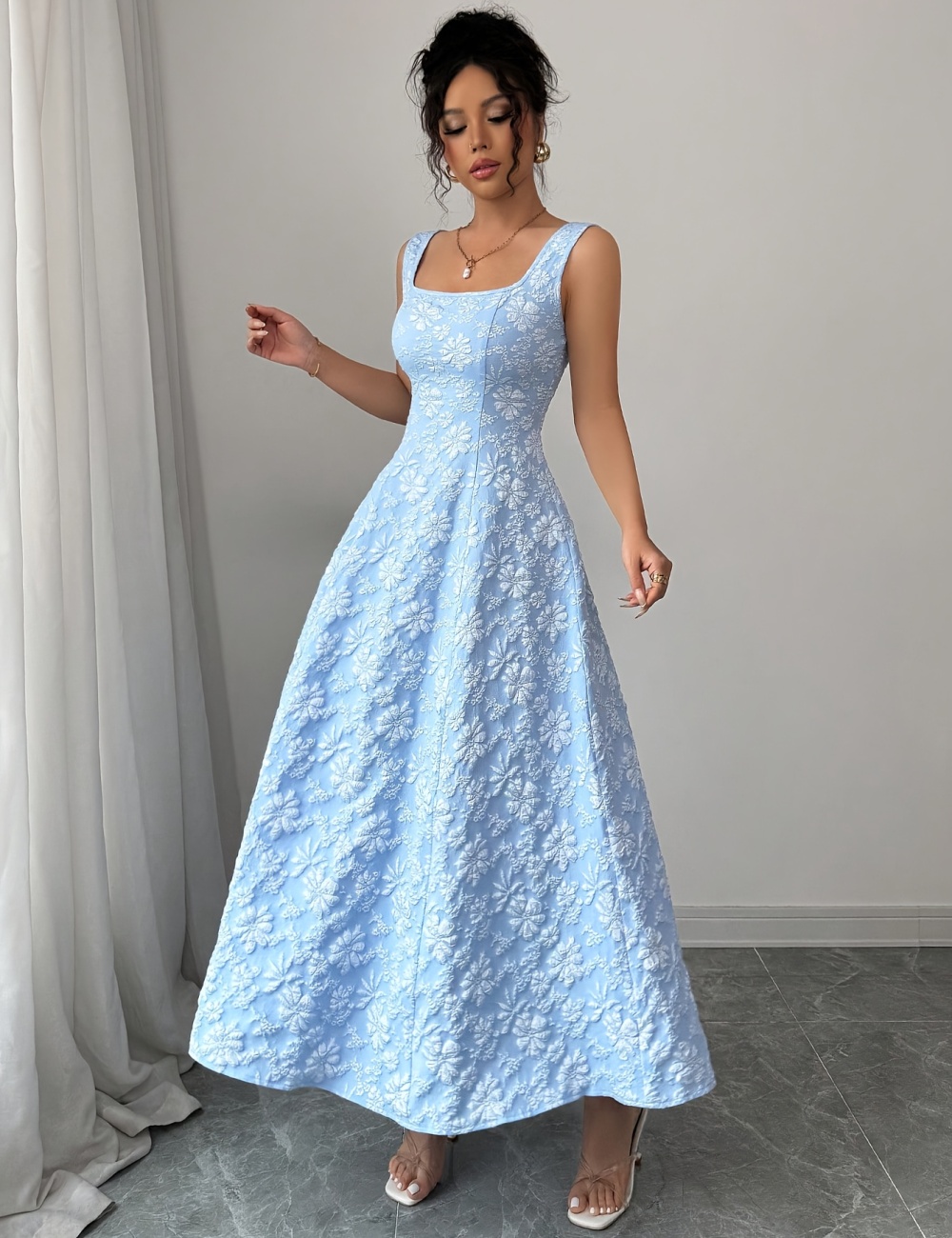 Elegant pinched waist long dress