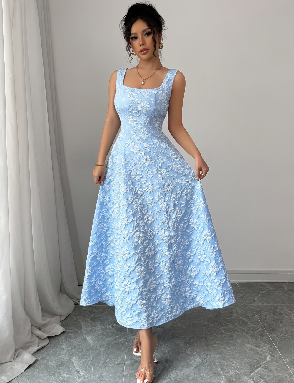 Elegant pinched waist long dress