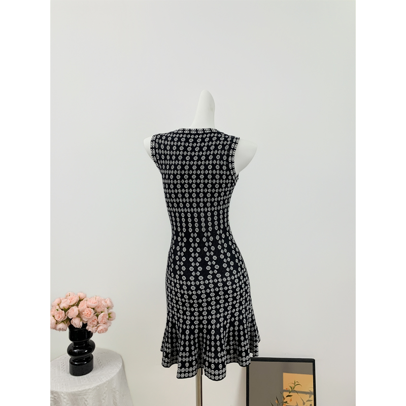 Summer pinched waist enticement dress for women