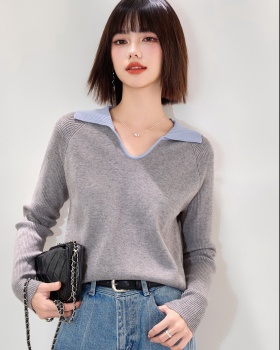 Temperament V-neck gray long sleeve lapel sweater for women