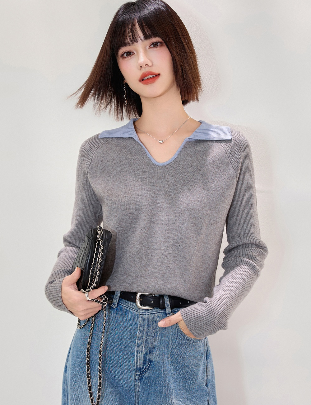 Temperament V-neck gray long sleeve lapel sweater for women