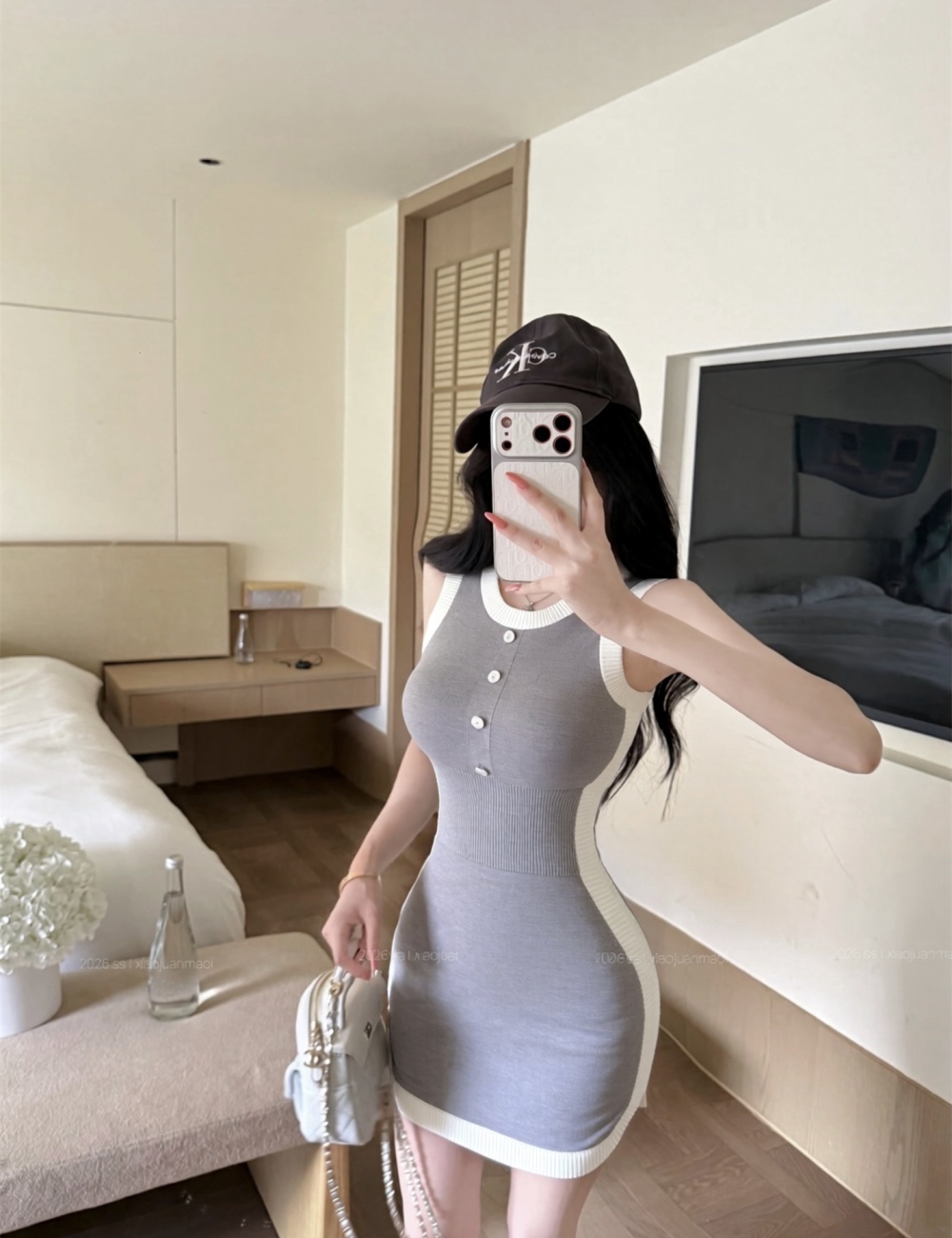 Package hip knitted mixed colors dress