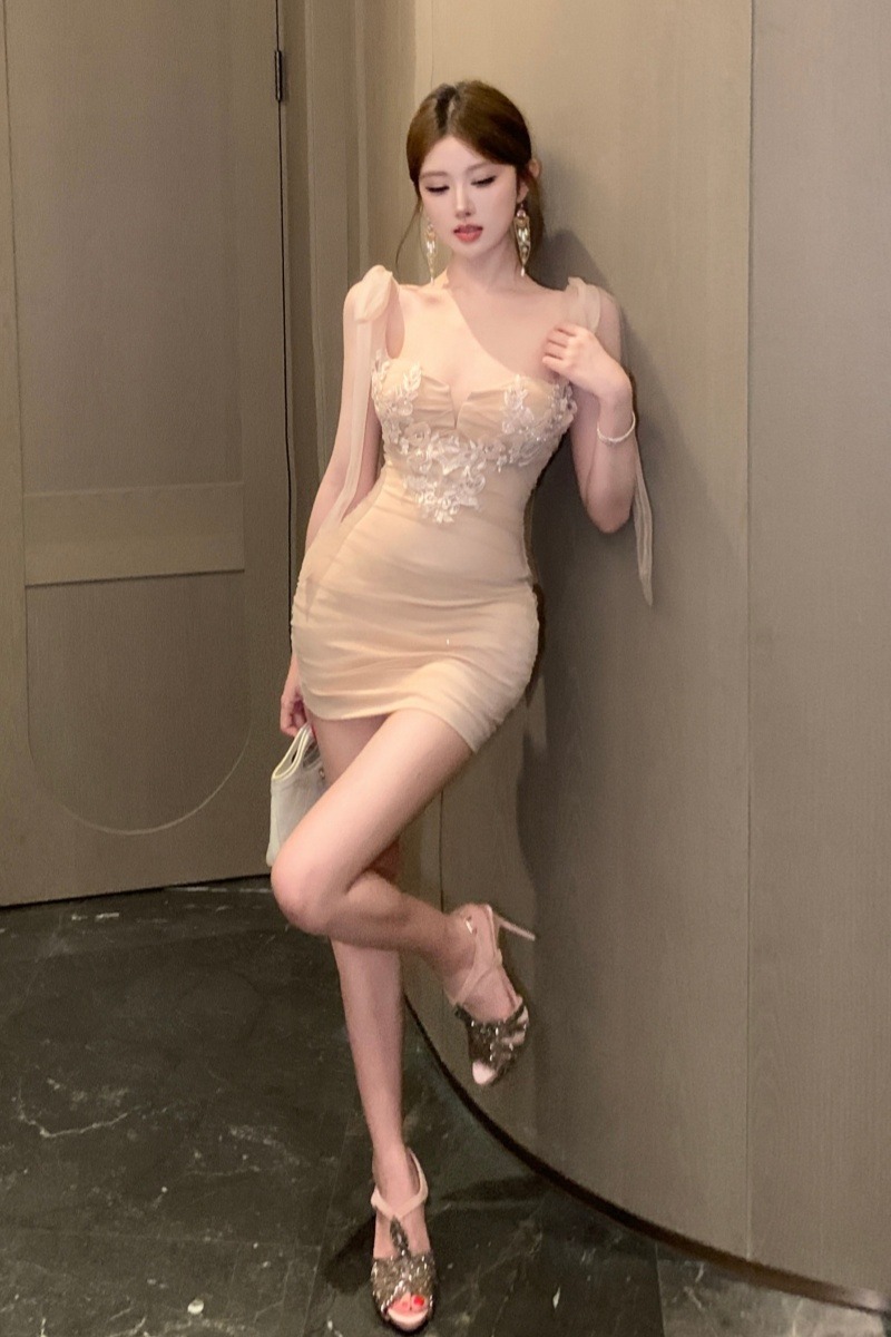 Pinched waist slim T-back enticement dress for women