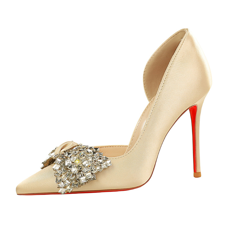 Rhinestone hollow bow high-heeled low sexy pointed shoes