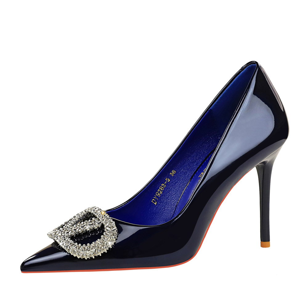 Rhinestone European style sexy pointed shoes