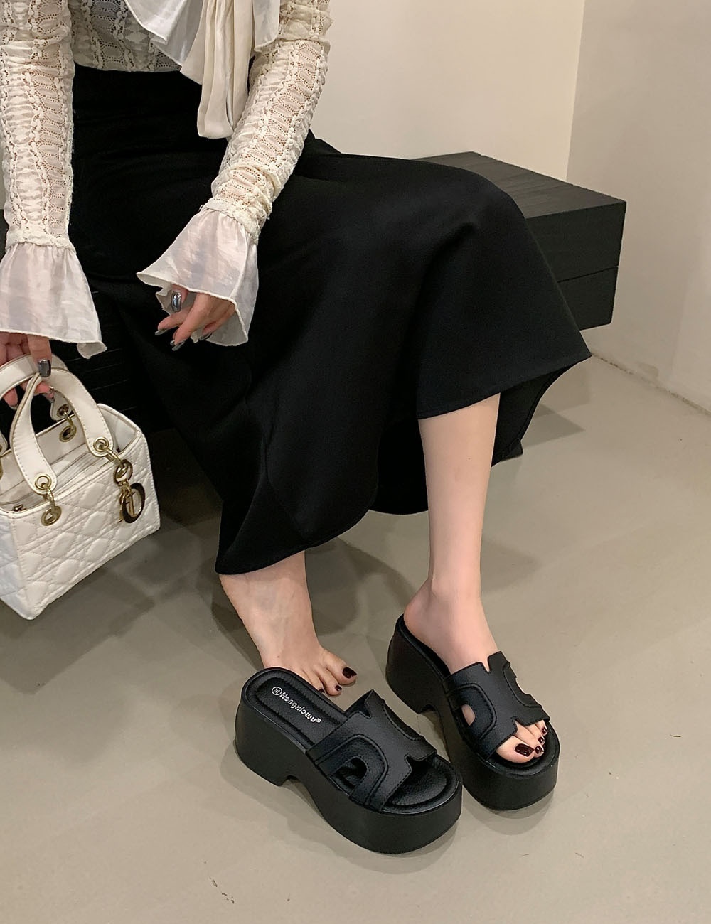 Spring trifle wears outside high-heeled slippers for women