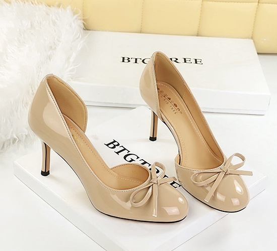Hollow low France style stilettos sweet bow decoration lazy shoes
