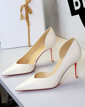 Sexy banquet hollow pointed fine-root low shoes