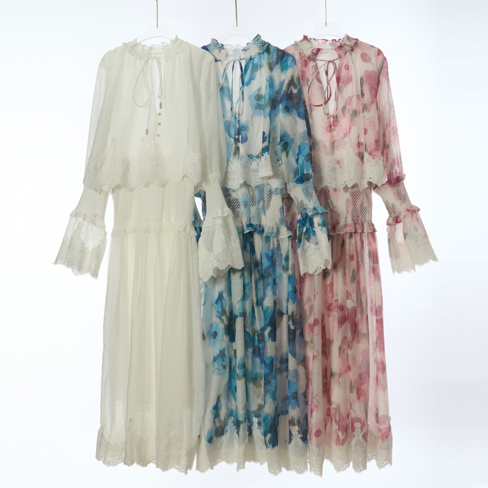 Fold V-neck shawl embroidery lace dress