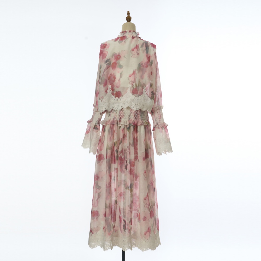 Fold V-neck shawl embroidery lace dress