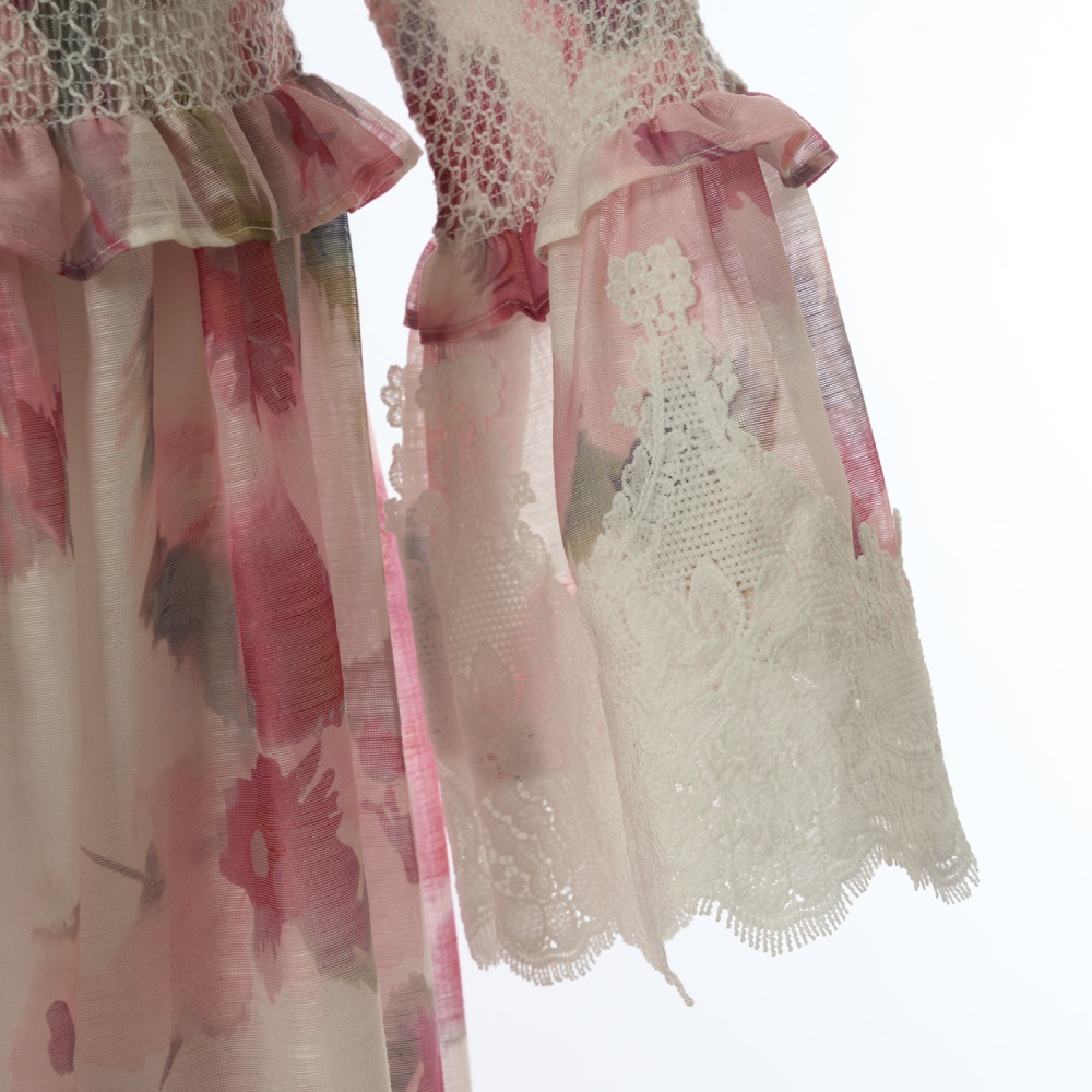 Fold V-neck shawl embroidery lace dress