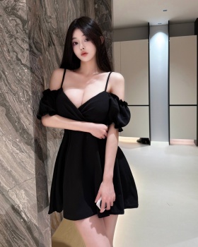 Low collar big skirt sexy short sleeve strapless dress