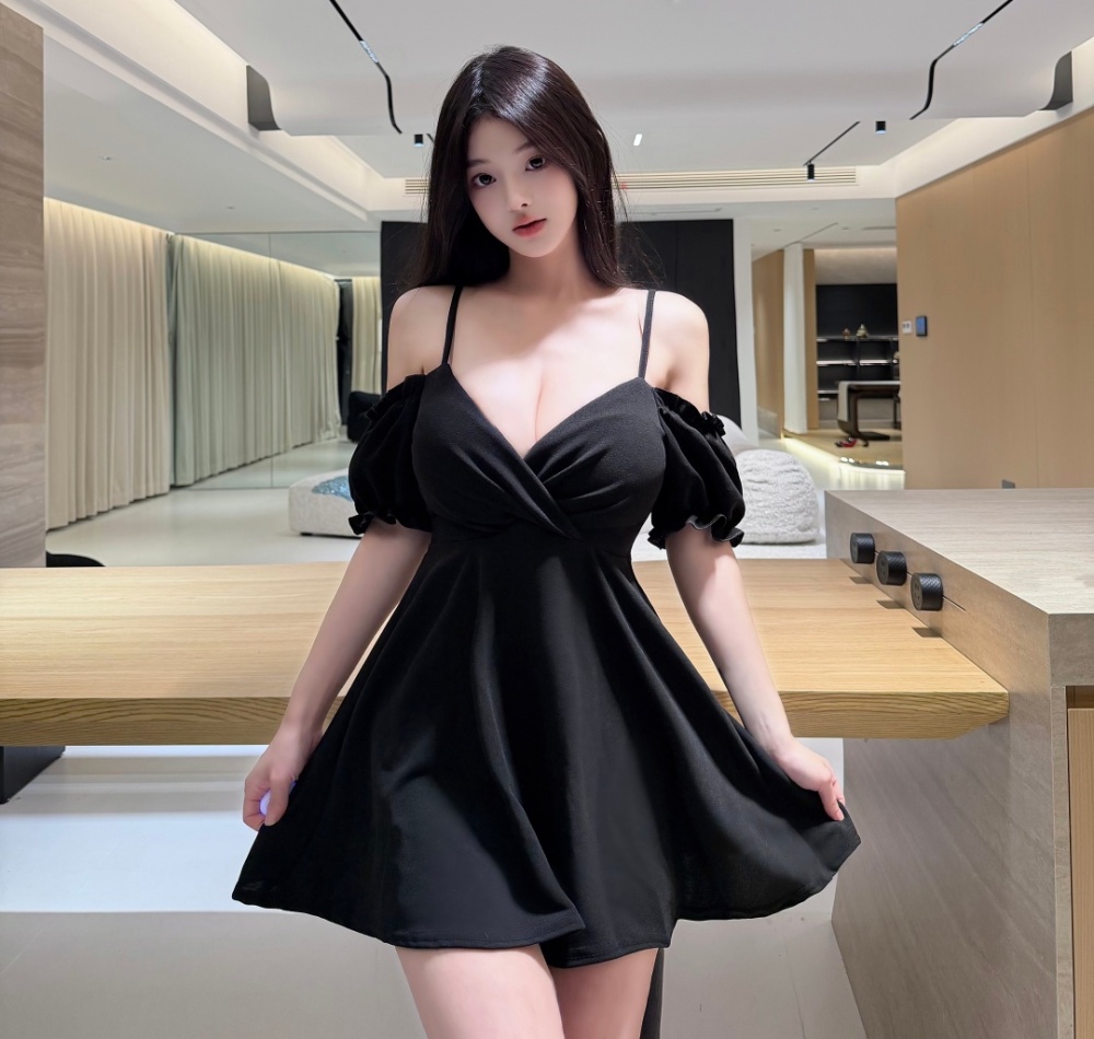 Low collar big skirt sexy short sleeve strapless dress