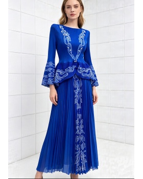 Pleated printing tops trumpet sleeves dress a set