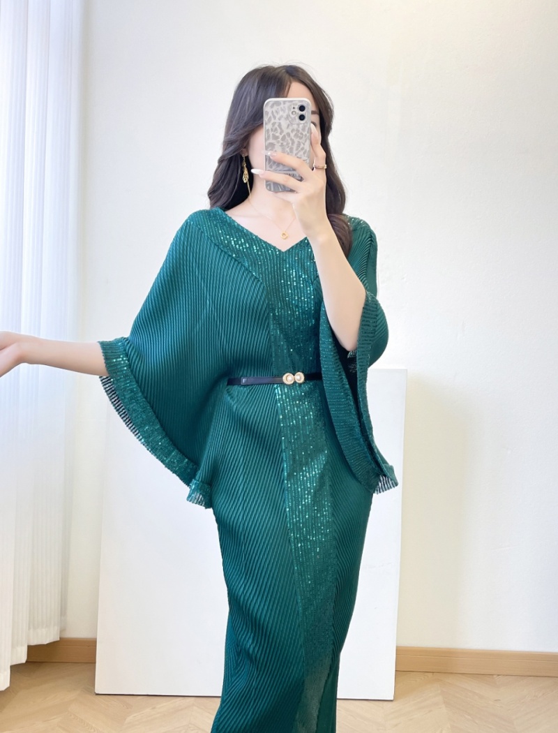 Sequins slim pinched waist long dress fold loose dress