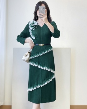 Gradient loose splice cake disk flowers dress