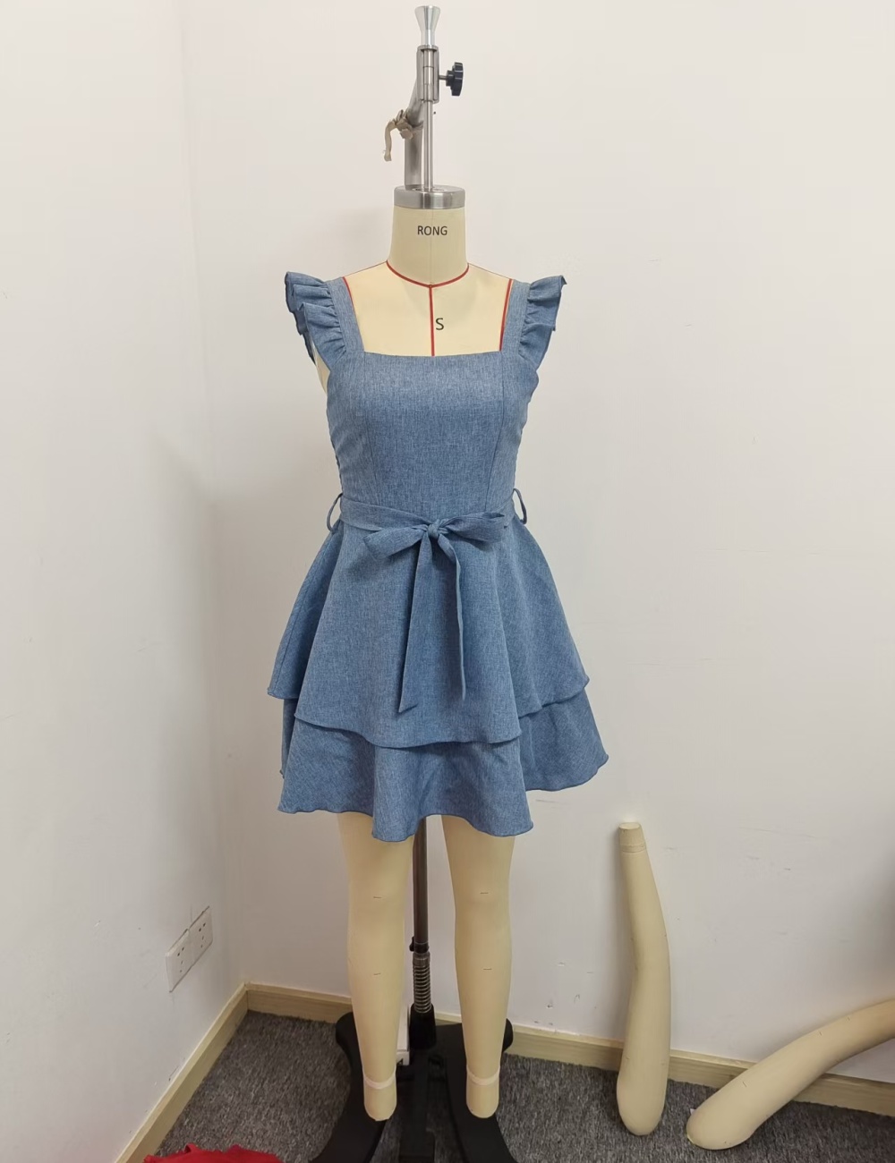 Short frenum boats sleeve elegant square collar dress