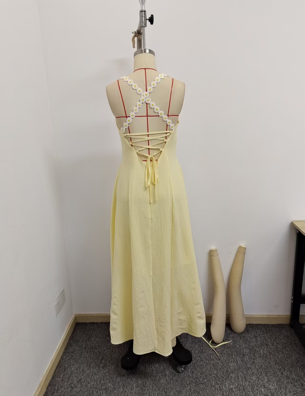 Fold elegant sling flowers long ribbon dress