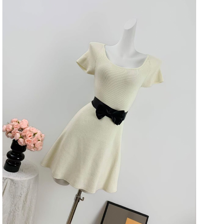 U-neck short sleeve T-back pinched waist dress for women