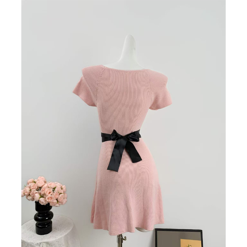 U-neck short sleeve T-back pinched waist dress for women