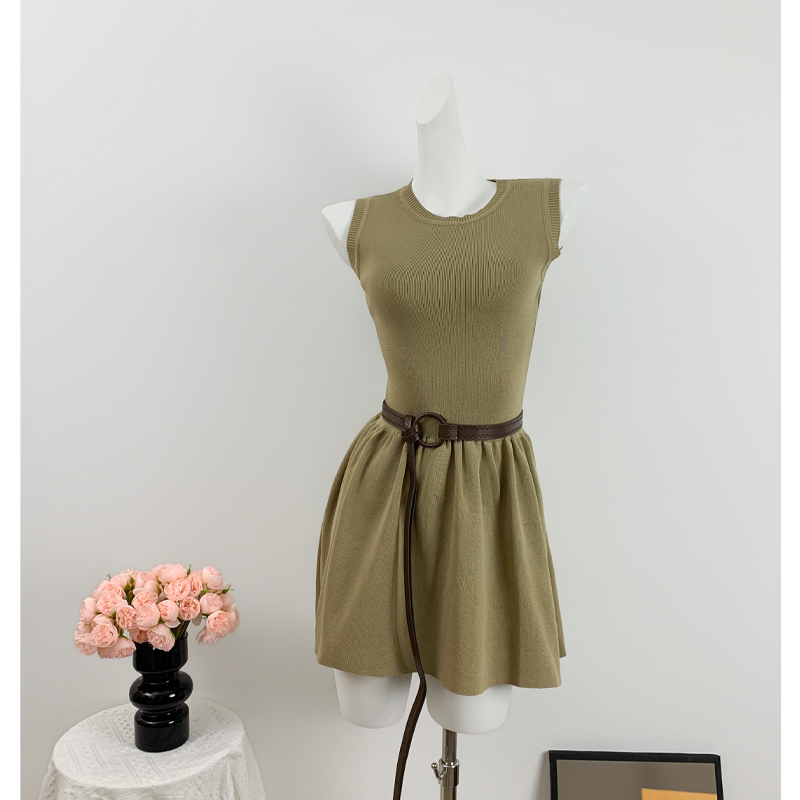 Round neck knitted dress sleeveless slim T-back for women