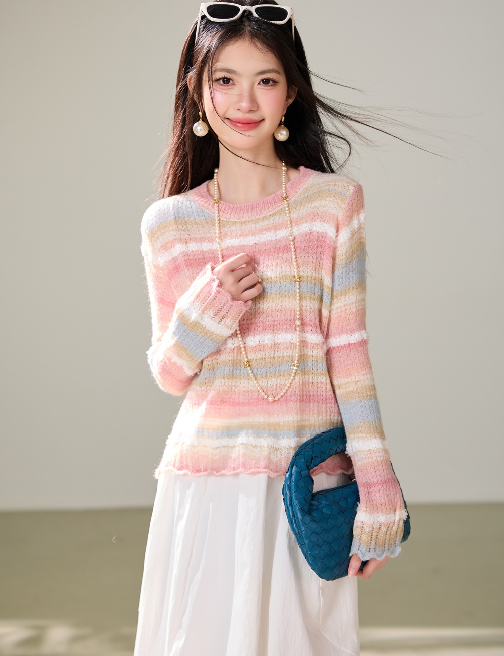 Stripe show young tops gradient sweater for women