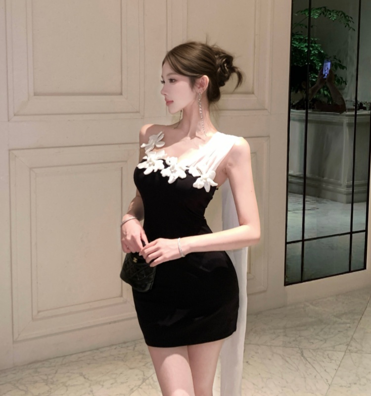 Enticement streamer T-back slim sling dress