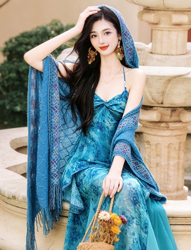 Collocation vacation shawl halter dress 2pcs set